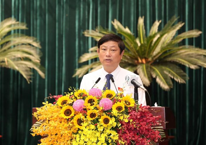 Chủ tịch HĐND TPHCM Võ Văn Minh khai mạc kỳ họp. Ảnh: Ngô Tùng
