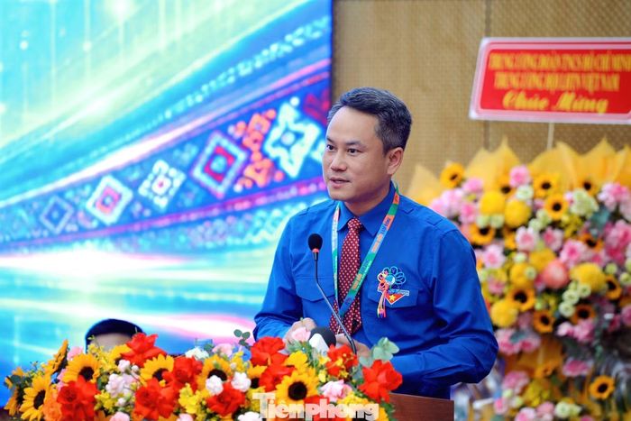 Anh Nguyễn Kim Quy - Ủy viên Ban Thường vụ Trung ương Đoàn, Phó Chủ tịch Thường trực Hội LHTN Việt Nam, phát biểu chỉ đạo Đại hội.