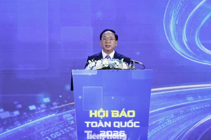 Ông Trịnh Văn Quyết, Ủy viên Bộ Chính trị, Bí thư Trung ương Đảng, Trưởng Ban Tuyên giáo và Dân vận Trung ương phát biểu khai mạc.