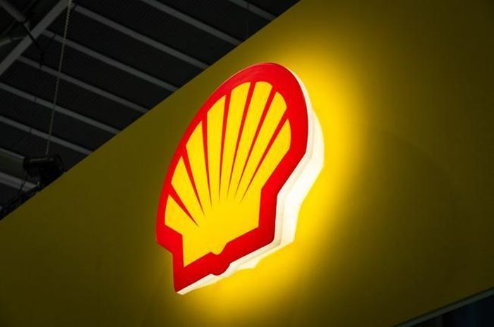 Shell rút khỏi hai dự án điện gió ngoài khơi bờ biển Vương quốc Anh. (Ảnh: AFP)
