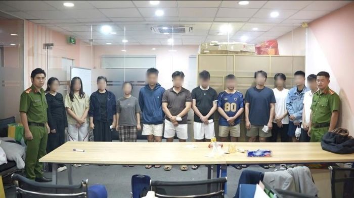 Các đối tượng tại cơ quan công an