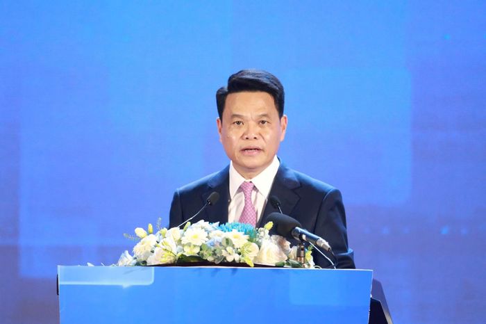 Bí thư Thành ủy Hải Phòng Lê Ngọc Châu phát biểu chào mừng.
