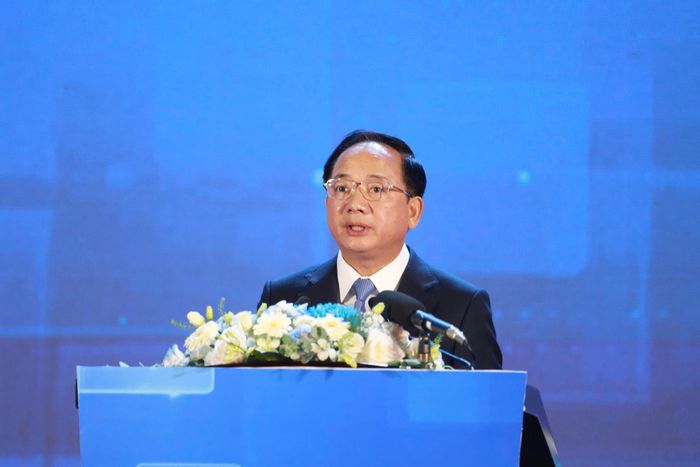 Đồng chí Trịnh Văn Quyết, Ủy viên Bộ Chính trị, Bí thư Trung ương Đảng, Trưởng Ban Tuyên giáo và Dân vận Trung ương phát biểu chỉ đạo.