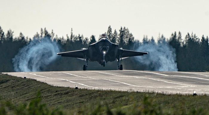 Tiêm kích F-35 cất cánh tại Phần Lan. Ảnh: USAF
