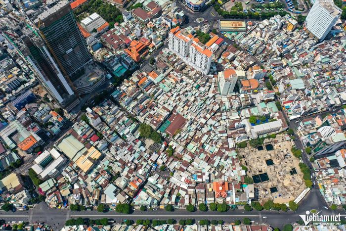 Toàn cảnh khu Mả Lạng (phường Cầu Ông Lãnh). Ảnh: Nguyễn Huế