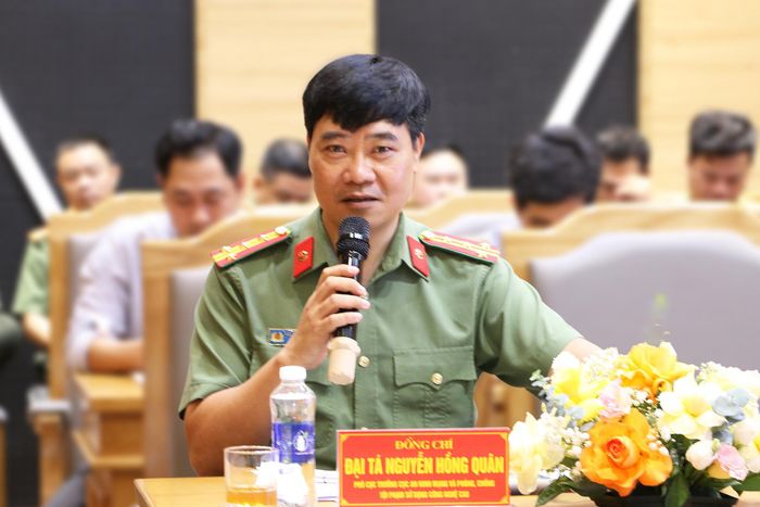 Đại tá Nguyễn Hồng Quân, Phó Cục trưởng A05 phát biểu khai mạc tọa đàm.