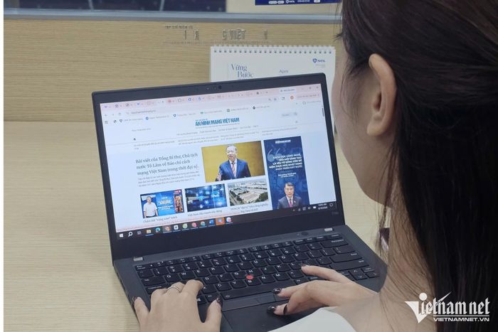 Trong cuộc đấu tranh chống lại thông tin sai lệch, báo chí chính thống giữ vai trò không thể thay thế bằng khả năng kiểm chứng, xác thực và dẫn dắt dư luận.
