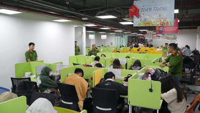 Công ty Meli Club tại thời điểm bị công an kiểm tra. Ảnh: CACC