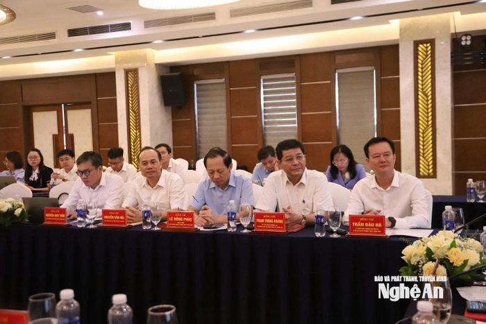 Các đại biểu tham dự Hội nghị.