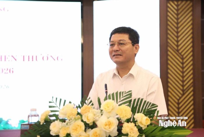 Đồng chí Phạm Trọng Hoàng - Ủy viên Ban Thường vụ Tỉnh ủy, Trưởng Ban Tổ chức Tỉnh ủy Nghệ An phát biểu tham gia ý kiến tại Hội nghị.