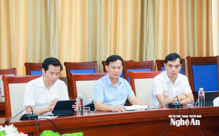 Các đại biểu dự cuộc làm việc tại điểm cầu UBND tỉnh Nghệ An. Ảnh: Thành Duy