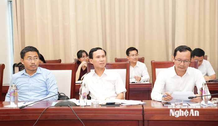 Các sở ngành tham gia cuộc họp. Ảnh: Nguyễn Toàn