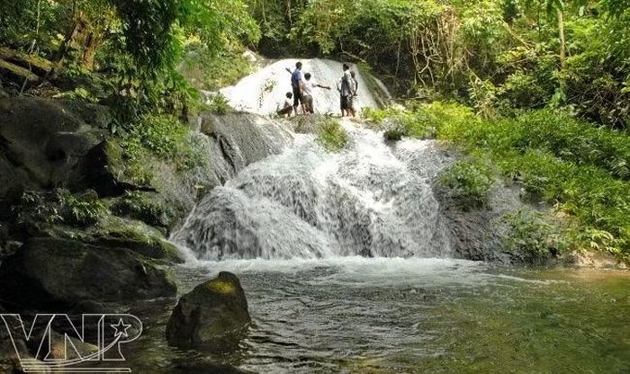 Thác chín tầng nằm trong Vườn Quốc gia Xuân Sơn. (Nguồn: Báo Ảnh Việt Nam)