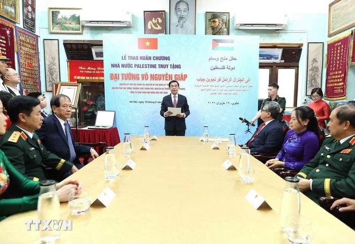 Đại tướng Phan Văn Giang, Ủy viên Bộ Chính trị, Phó Bí thư Quân ủy Trung ương, Phó Thủ tướng, Bộ trưởng Bộ Quốc phòng phát biểu. (Ảnh: An Đăng/TTXVN)