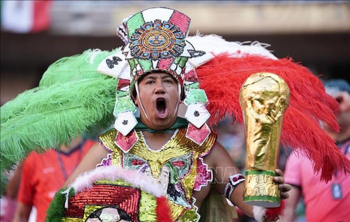 Cổ động viên đội tuyển Mexico. Ảnh: THX/TTXVN