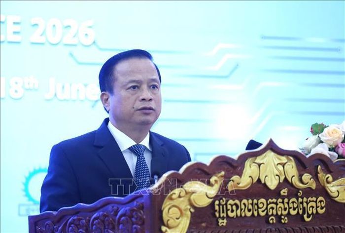 Ông Nguyễn Tuấn Thanh, Phó Chủ tịch thường trực Ủy ban Nhân dân tỉnh Gia Lai phát biểu tại hội nghị. Ảnh: Huỳnh Thảo/PV TTXVN tại Campuchia