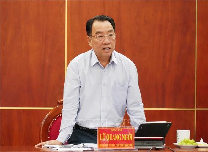 Chủ tịch UBND tỉnh Cà Mau Lữ Quang Ngời phát biểu tại buổi làm việc.