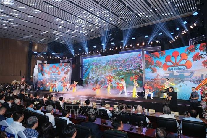 Chương trình nghệ thuật chào mừng khai mạc Hội báo toàn quốc 2026. Ảnh: Minh Quyết/TTXVN.