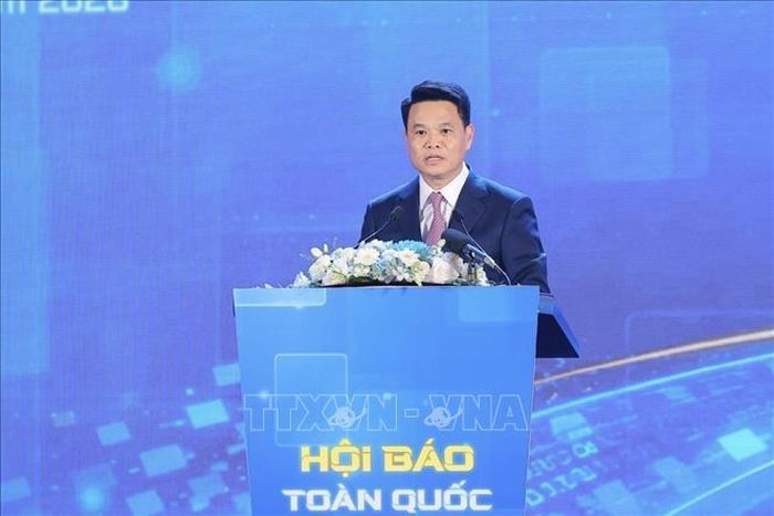 Đồng chí Lê Ngọc Châu, Ủy viên Trung ương Đảng, Bí thư thành ủy Hải Phòng phát biểu. Ảnh: Minh Quyết/TTXVN.