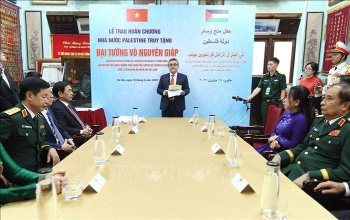 Đại sứ Đặc mệnh toàn quyền Nhà nước Palestine tại Việt Nam Saadi Salama phát biểu. Ảnh: An Đăng/TTXVN
