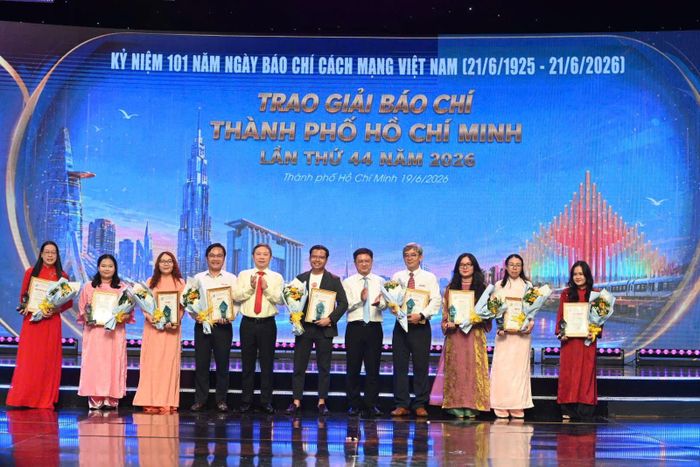 Lễ trao Giải Báo chí TP Hồ Chí Minh lần thứ 44 tôn vinh những đóng góp của đội ngũ người làm báo đối với sự phát triển của Thành phố.
