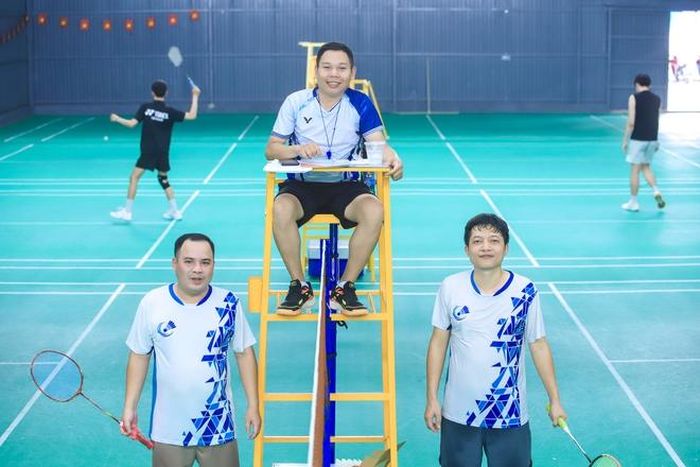 Tổ trọng tài làm việc với tinh thần trách nhiệm cao, công tâm và khách quan, góp phần bảo đảm các trận đấu diễn ra đúng luật, công bằng và hiệu quả.