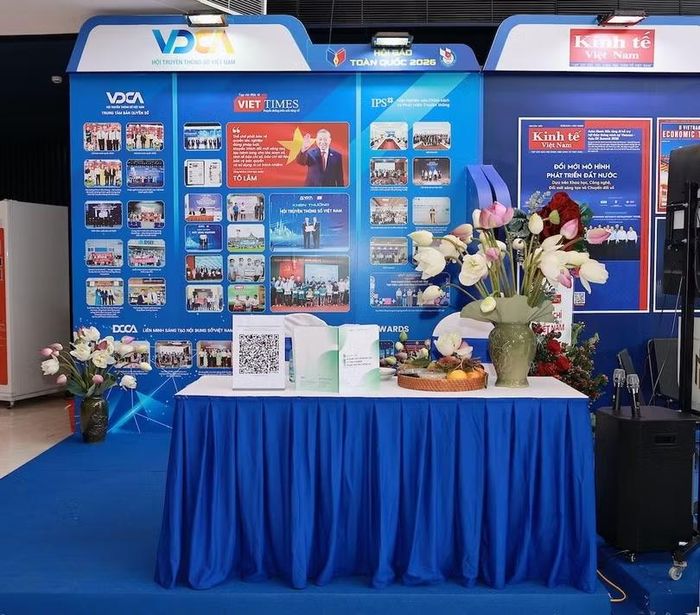 Toàn cảnh gian trưng bày của Hội Truyền thông số Việt Nam tại Hội Báo 2026.