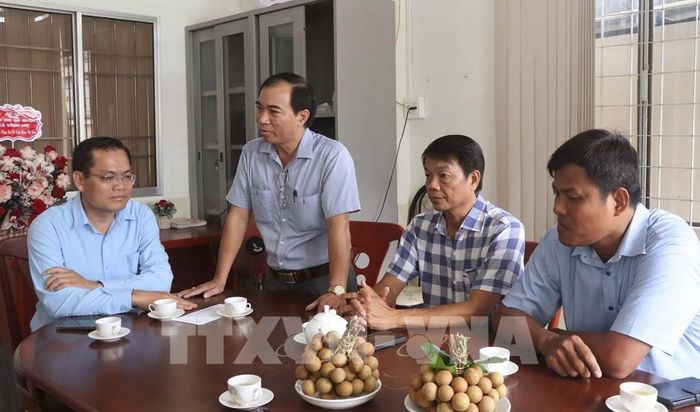 Trưởng Cơ quan thường trú TTXVN tại Cà Mau Nguyễn Văn Hiếu phát biểu. Ảnh: Tuấn Phi - TTXVN