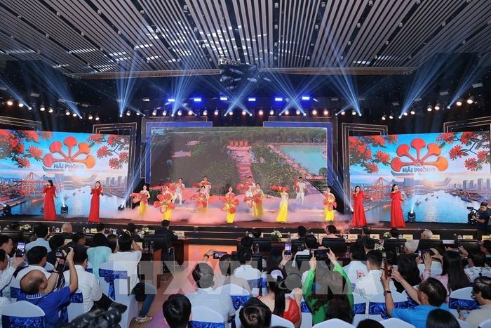 Chương trình nghệ thuật chào mừng khai mạc Hội báo toàn quốc 2026. Ảnh: Minh Quyết - TTXVN