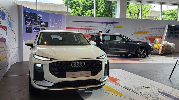 Audi Việt Nam vừa giới thiệu Audi Q3 và Audi Q5 thế hệ hoàn toàn mới tại Việt Nam với nhiều cải tiến từ nội ngoại thất đến công nghệ (Ảnh: Đỗ Quang).