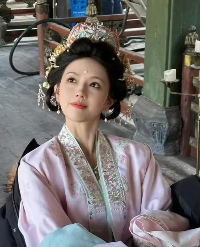 han sắc ngọt ngào, không góc chết giúp Dụ Chung Lê dễ dàng chinh phục trái tim người hâm mộ. Ảnh: iQIYI