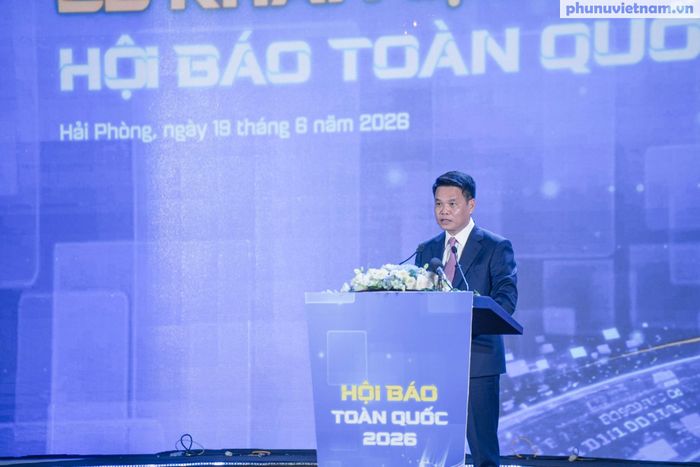 Đồng chí Lê Ngọc Châu, Ủy viên Trung ương Đảng, Bí thư Thành ủy Hải Phòng, phát biểu