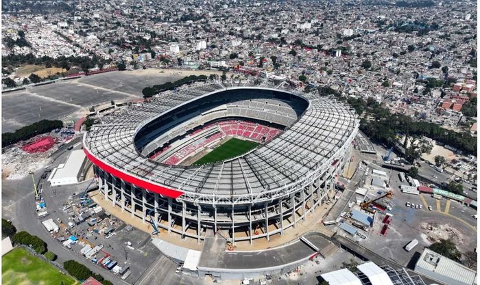 Sân vận động Azteca của Mexico City nằm giữa khu dân cư đông đúc. Ảnh: Xinhua