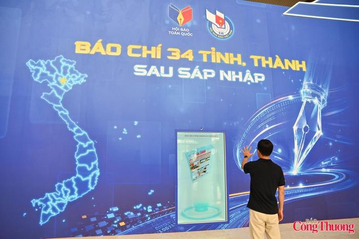 Từ những gian trưng bày đang sáng đèn trước giờ khai mạc, những phiên thảo luận chuyên môn được chờ đợi cho tới đêm tôn vinh các tác phẩm xuất sắc nhất năm, Hội Báo toàn quốc 2026 hứa hẹn sẽ tiếp tục khẳng định vị thế là ngày hội lớn của báo giới cả nước; nơi hội tụ truyền thống, đổi mới và khát vọng phát triển của báo chí cách mạng Việt Nam trong kỷ nguyên mới.