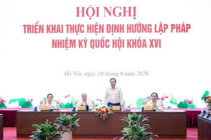 Ủy viên Bộ Chính trị, Chủ tịch Quốc hội Trần Thanh Mẫn chủ trì Hội nghị triển khai thực hiện Định hướng lập pháp nhiệm kỳ Quốc hội khóa XVI. Ảnh: Vũ Hiếu
