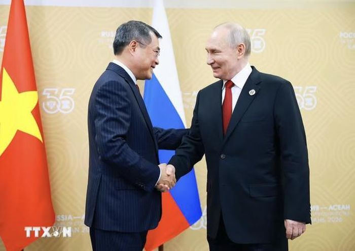 Thủ tướng Lê Minh Hưng gặp Tổng thống Nga Vladimir Putin ngày 18-6 - Ảnh: TTXVN