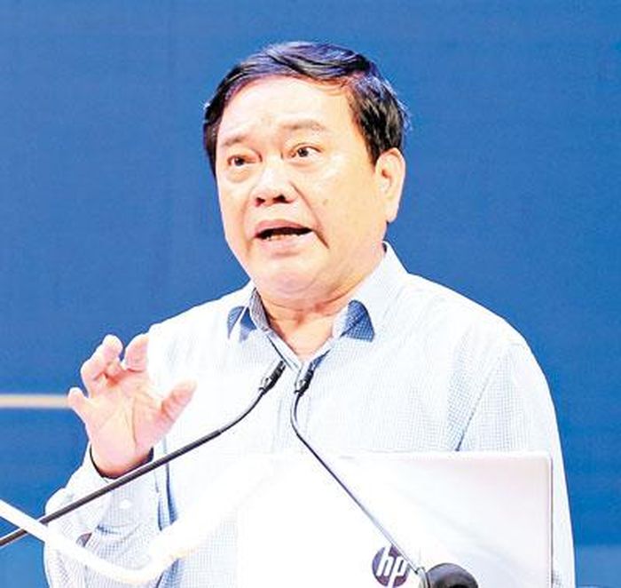 "Giai đoạn 2026 - 2035, tỉnh Bắc Ninh kỳ vọng đạt tốc độ tăng trưởng GRDP bình quân từ 11% - 13%/năm. Mục tiêu này có cơ sở vững chắc từ nền tảng hạ tầng và làn sóng đầu tư công nghệ cao mà hạt nhân chính là công nghiệp bán dẫn và kinh tế số. Đồng thời cũng là minh chứng thuyết phục về ý chí bứt phá để Bắc Ninh đạt tiêu chí đô thị loại I và trở thành thành phố trực thuộc Trung ương" - Giáo sư, Tiến sĩ Trần Thọ Đạt, nguyên Hiệu trưởng Trường Đại học Kinh tế Quốc dân.