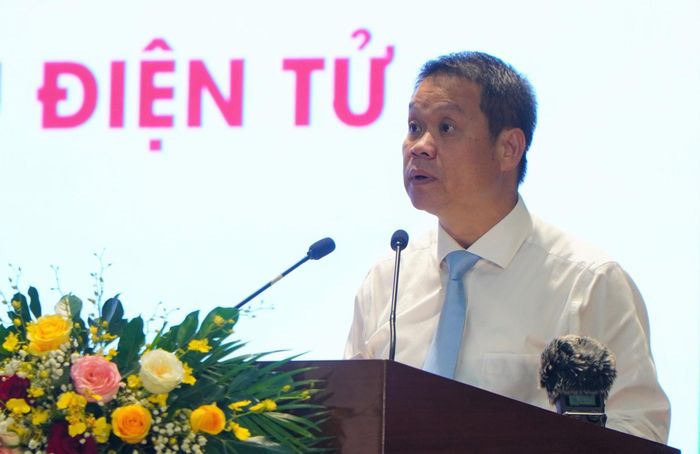 Chủ tịch UBND thành phố Nguyễn Mạnh Hùng phát biểu tại buổi lễ. Ảnh: VINH ANH