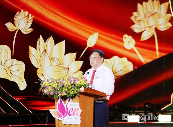Đồng chí Phạm Thành Ngại, Phó Bí thư Tỉnh ủy, Chủ tịch UBND tỉnh Đồng Tháp phát biểu tại Lễ khai mạc.
