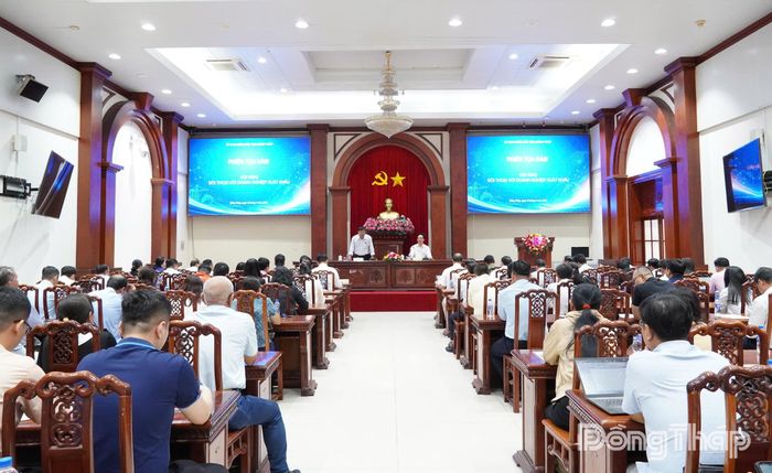 Quang cảnh hội nghị.