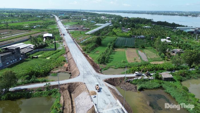 Những hạng mục cuối cùng tại đoạn đường từ Phước Trung đến Đèn Đỏ đang được hoàn thiện.