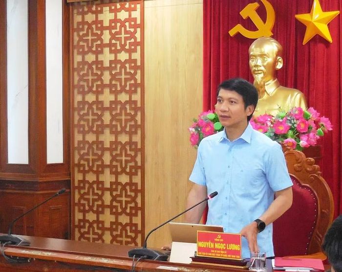 Phó Bí thư Tỉnh ủy Nguyễn Ngọc Lương phát biểu tại buổi làm việc. Ảnh: Văn Lực