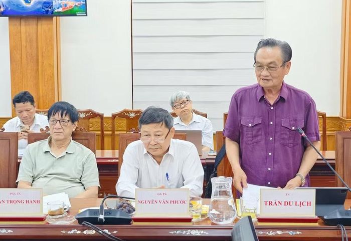  TS. Trần Du Lịch - nguyên Viện trưởng Viện Kinh tế TP. Hồ Chí Minh cho rằng, việc điều chỉnh quy hoạch tỉnh Gia Lai cần được tiếp cận với tư duy “làm mới” trên cơ sở không gian phát triển mới sau sáp nhập. Ảnh: Dũng Nhân 