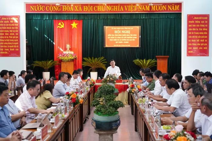  Quang cảnh buổi làm việc. Ảnh: N.H 