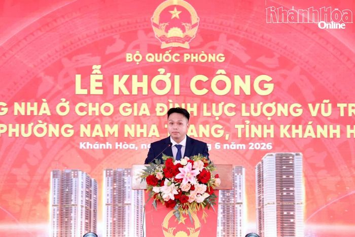 Lãnh đạo Công ty Cổ phần Đầu tư và phát triển nhà ở KVG phát biểu cam kết về tiến độ và chất lượng của dự án.