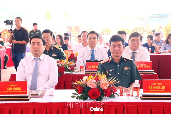 Đồng chí Lâm Đông dự lễ khởi công.