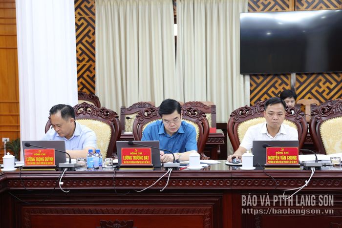 Các đại biểu dự hội nghị