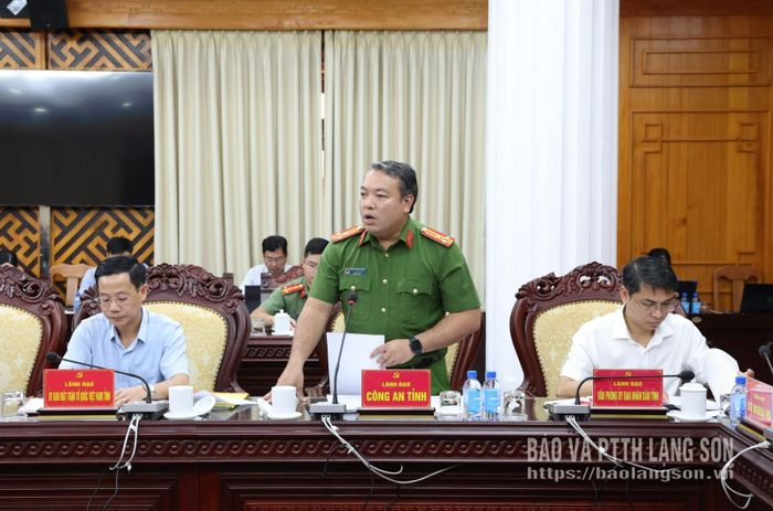 Lãnh đạo Công an tỉnh phát biểu tại hội nghị