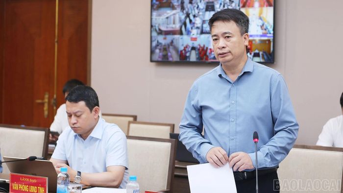 Lãnh đạo Thống kê tỉnh báo cáo sơ bộ về dự kiến kết quả tăng trưởng; phân tích về khả năng hoàn thành kịch bản tăng trưởng 6 tháng đầu năm.