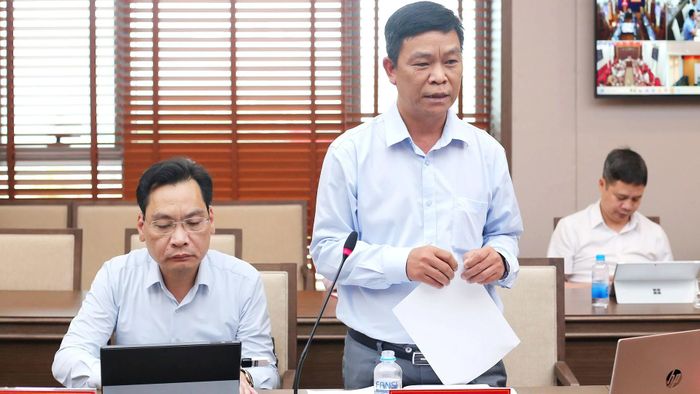 Các đại biểu phát biểu tại hội nghị.
